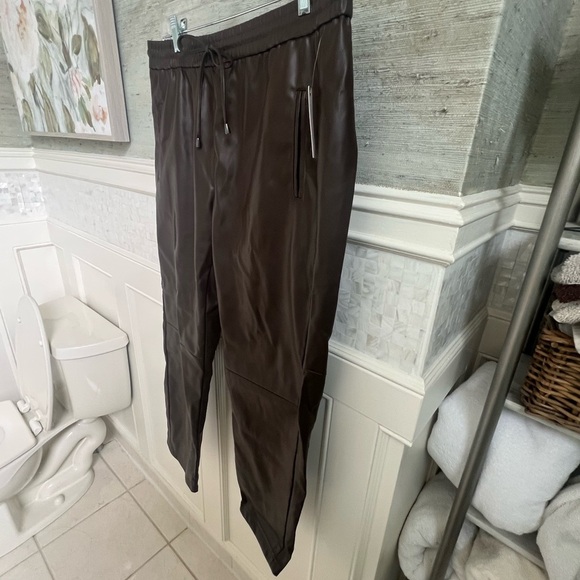 NWT new large Anthropologie sakara faux vegan leather jogger pants cocoa brown - Picture 10 of 17